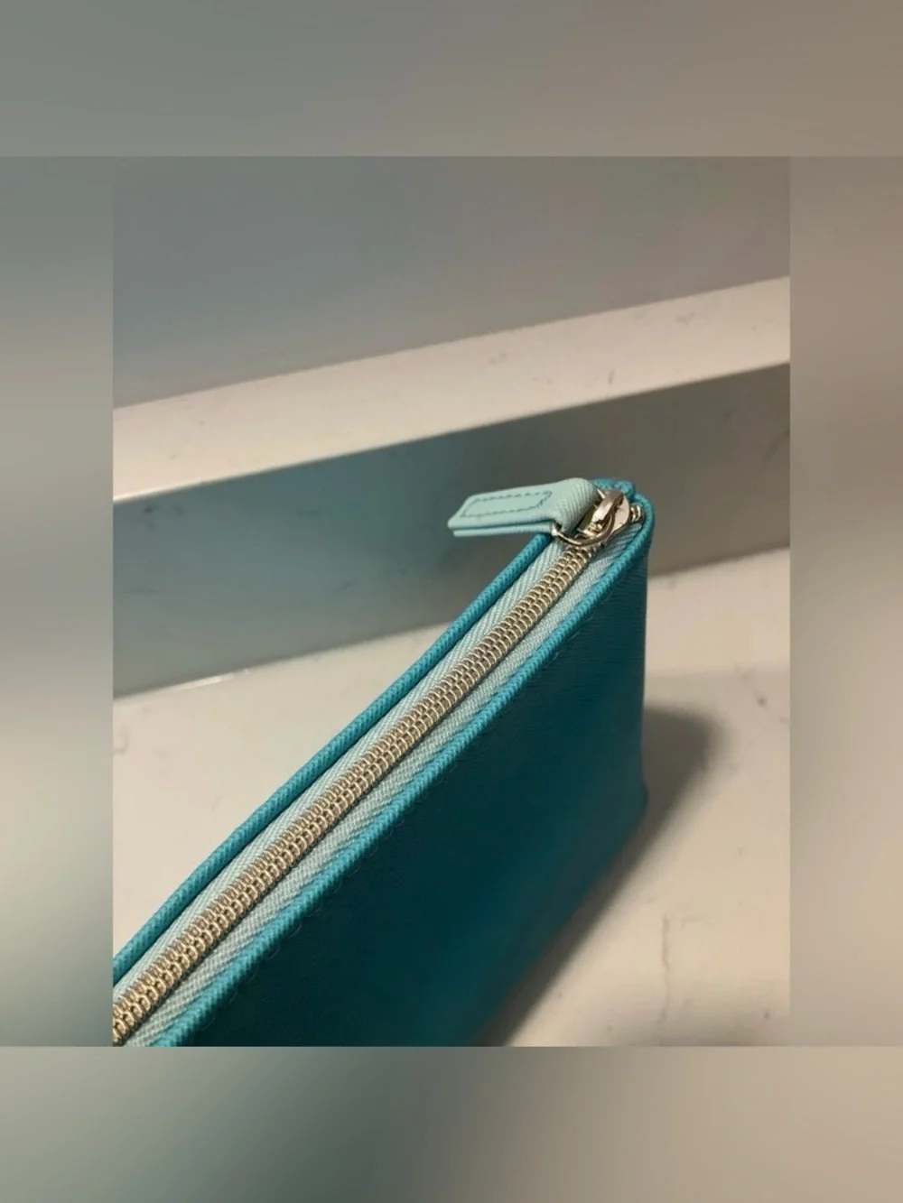 La Mer Cosmetic Makeup Bag — Robin Egg Blue | NWOT